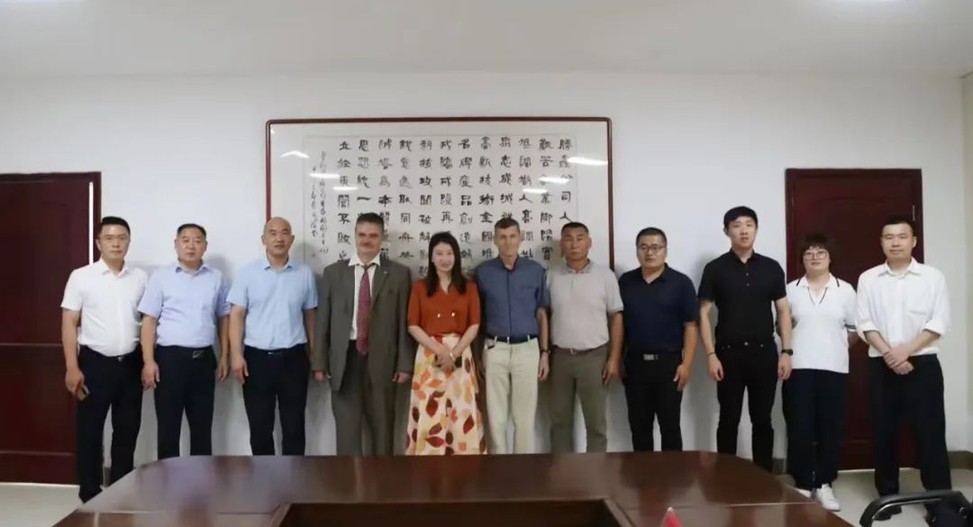 俄羅斯院士專家組蒞臨我公司考察拓展技術(shù)交流合作